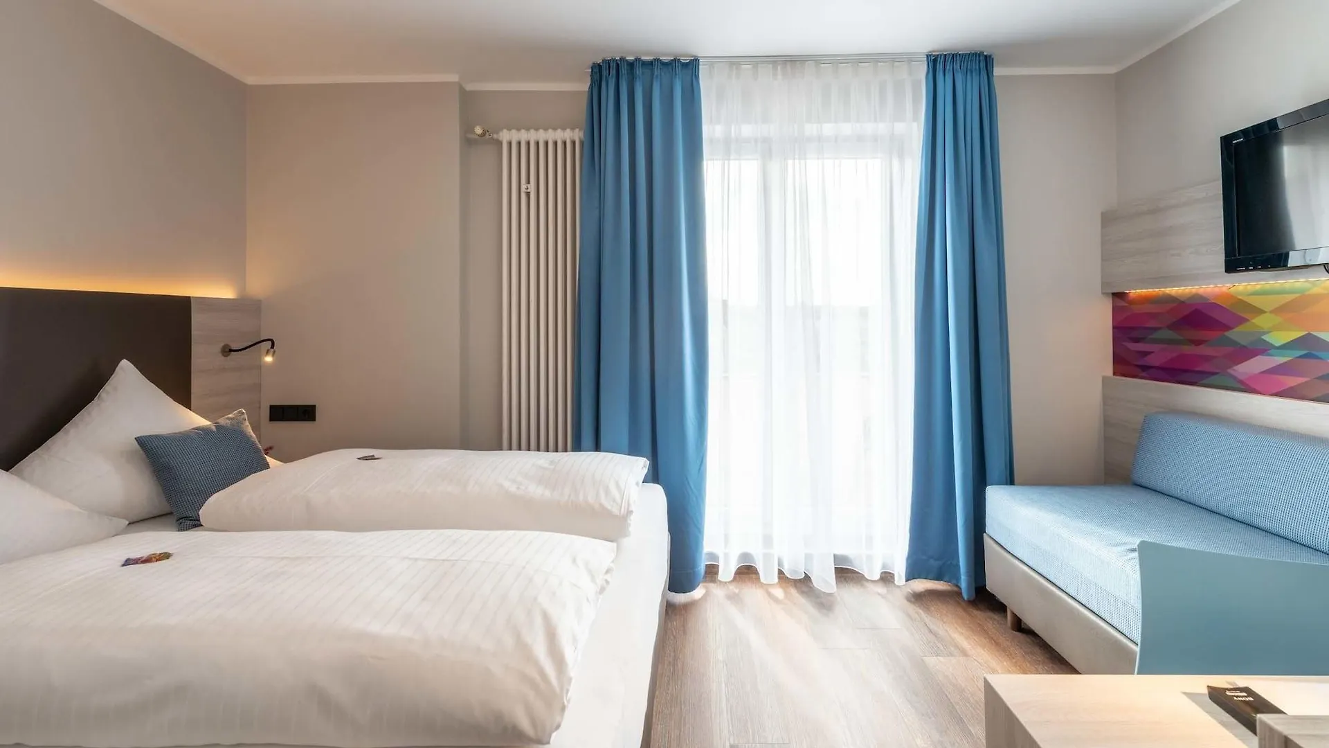 Westend Hotel Monachium 3*,